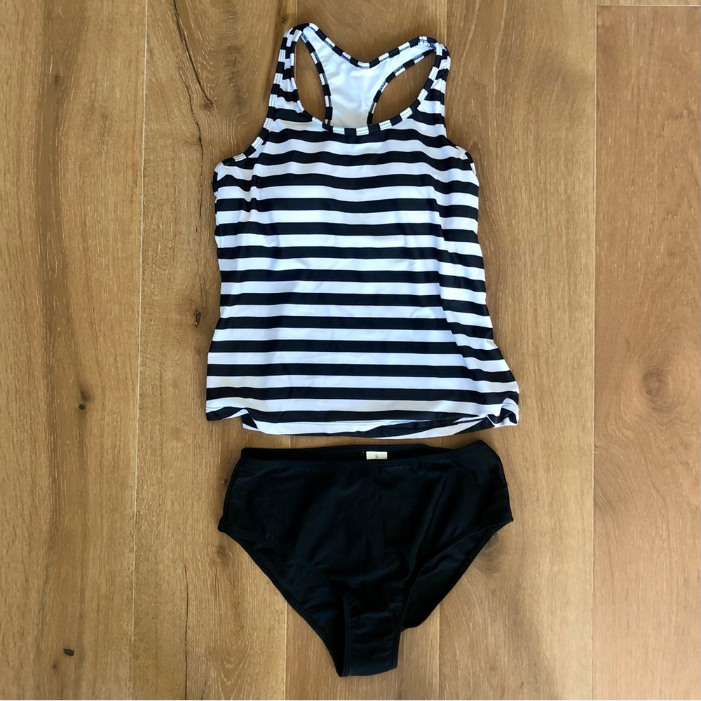 Sea Fancy Black and White Racer-back Tankini Set, Size Small, New